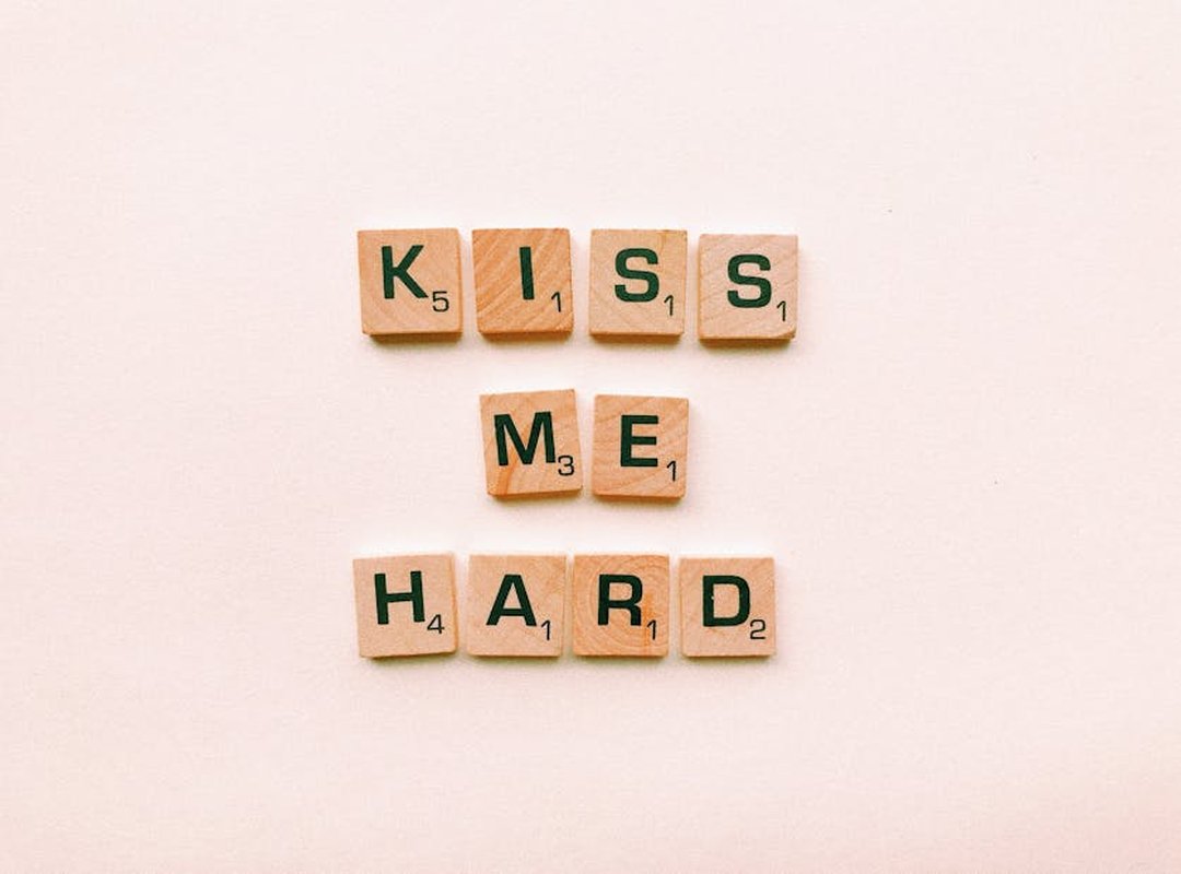 love me like you do mp3 download by elena gray